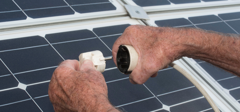 Plug-and-play zonnepanelen: een innovatieve energieoplossing in België vanaf 2025