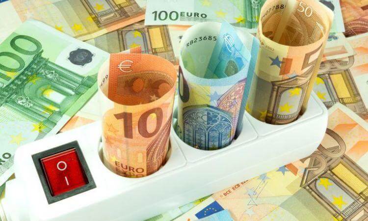 Jaarfactuur energie opnieuw naar beneden, maar daling vertraagt